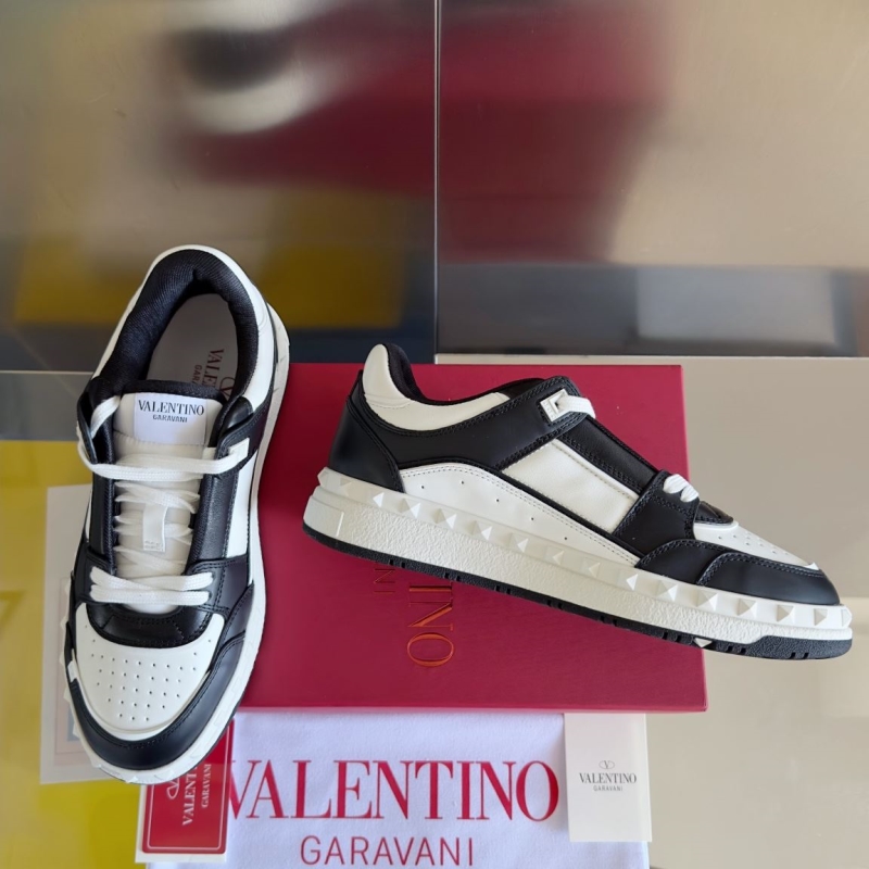 Valentino Sneakers